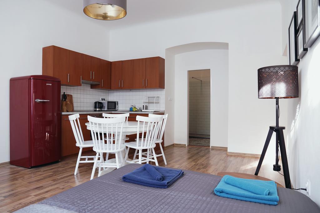 Apartment Gesse Jirsikova Prague Exterior photo